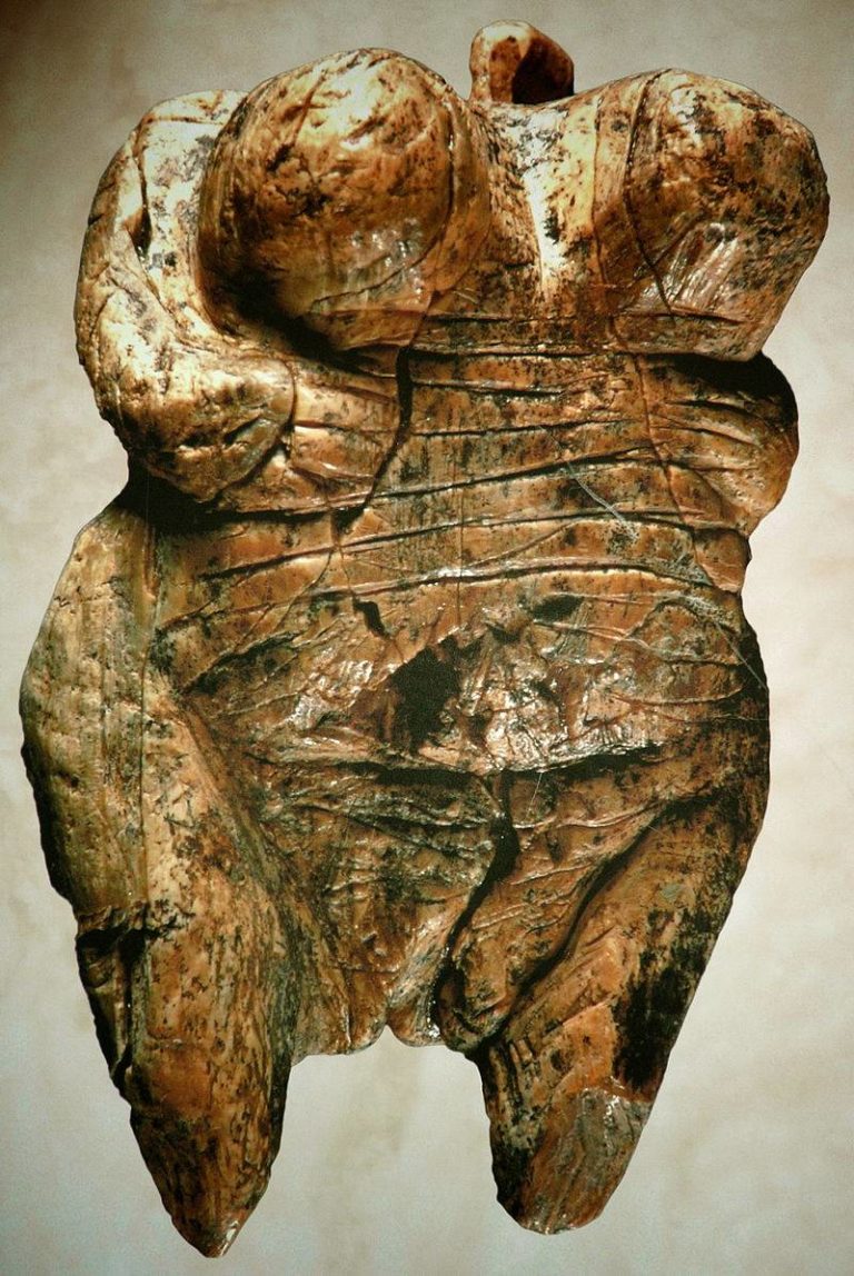 【世界最古のポルノ？】石器時代に作られたヴィーナス小像とは
